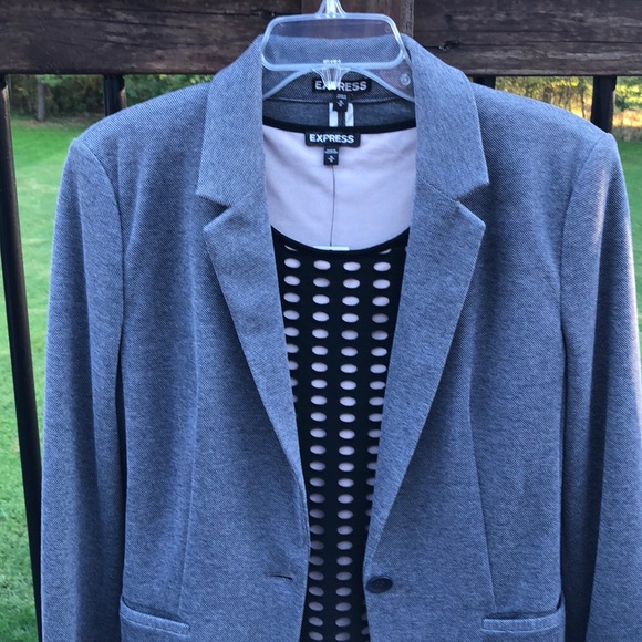 Essential Express Tank - Picture 8 of 10